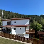 Mountain Whisper Apartment *