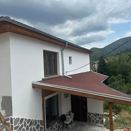 Mountain Whisper Apartment Smoljan