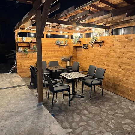 Apartment Mountain Whisper *