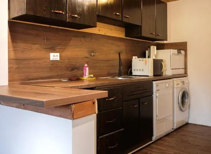 Mountain Whisper Apartment *