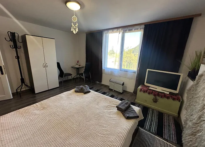 Apartment Mountain Whisper *