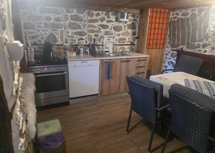 Apartment Mountain Whisper